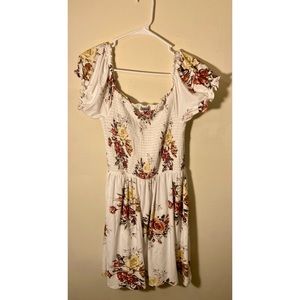 XL off the shoulder white floral dress